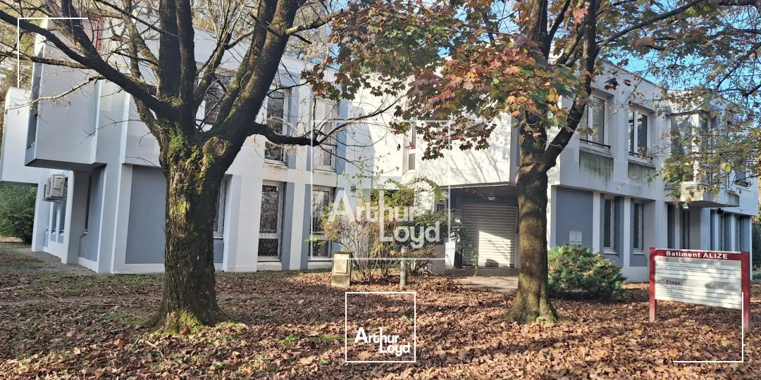 Bureaux - Vente - SAINT EGREVE - 38120 - 768-768 - 7588126