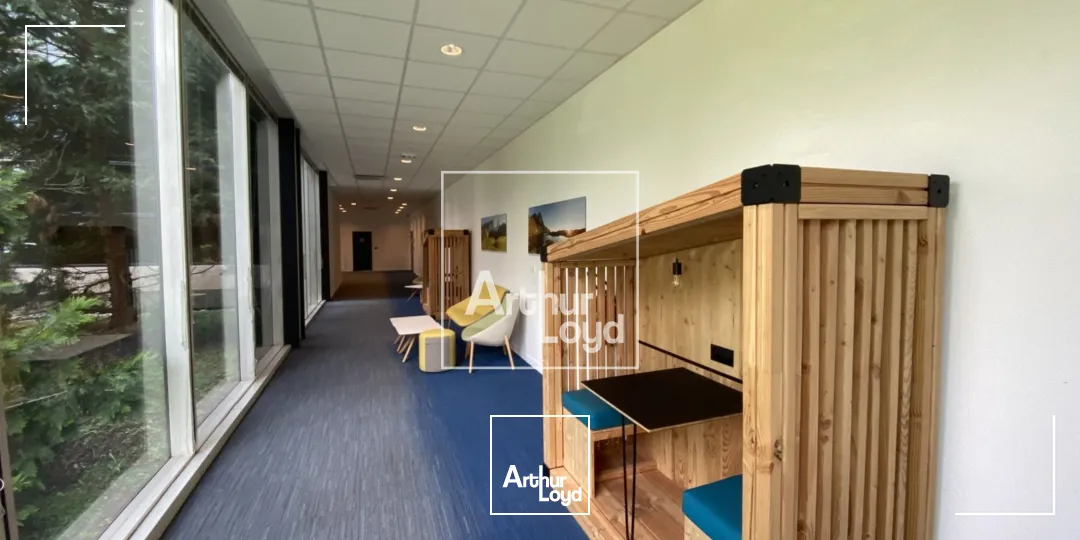 BUREAUX 3&nbsp;645 M² DIVISIBLES ENTIEREMENT RENOVES - A LOUER - EYBENS