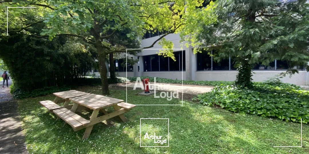 BUREAUX 3&nbsp;645 M² DIVISIBLES ENTIEREMENT RENOVES - A LOUER - EYBENS