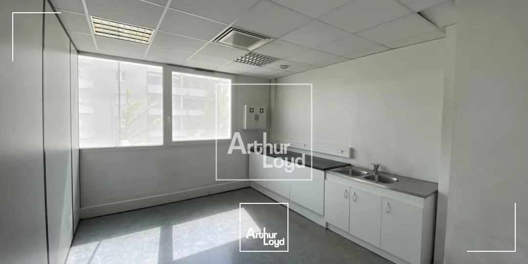 Bureaux - Location - ECHIROLLES - 38130 - 332.93-332.93 - 7588167