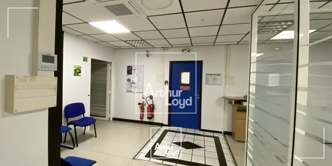 BUREAUX A VENDRE A MEYLAN 475M² AVEC PARKINGS