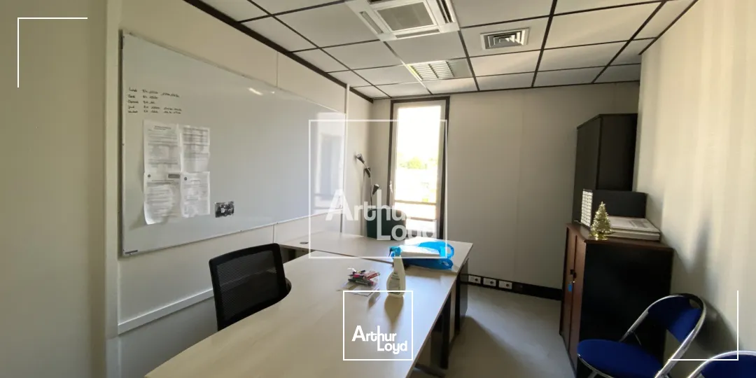 BUREAUX A VENDRE A MEYLAN 475M² AVEC PARKINGS