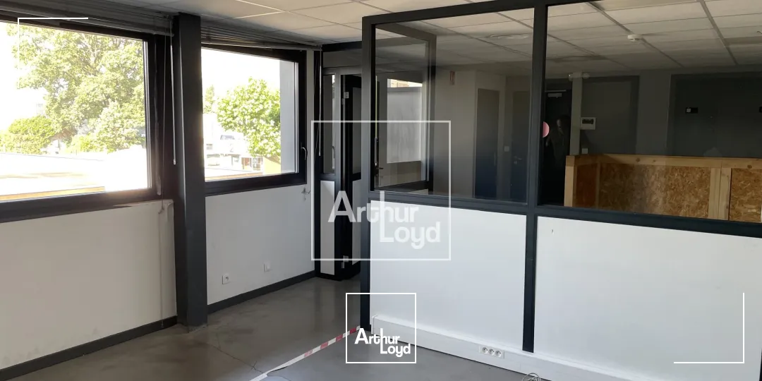 Locaux d'activité & Entrepôts - Location - SAINT MARTIN LE VINOUX - 38950 - 440-440 - 7588294