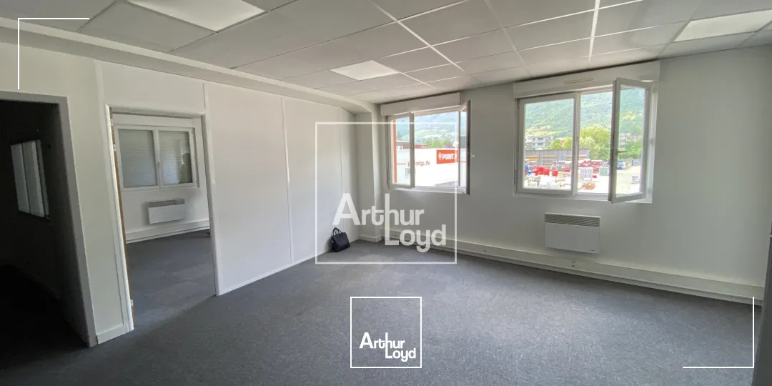 BUREAUX A LOUER - CROLLES 