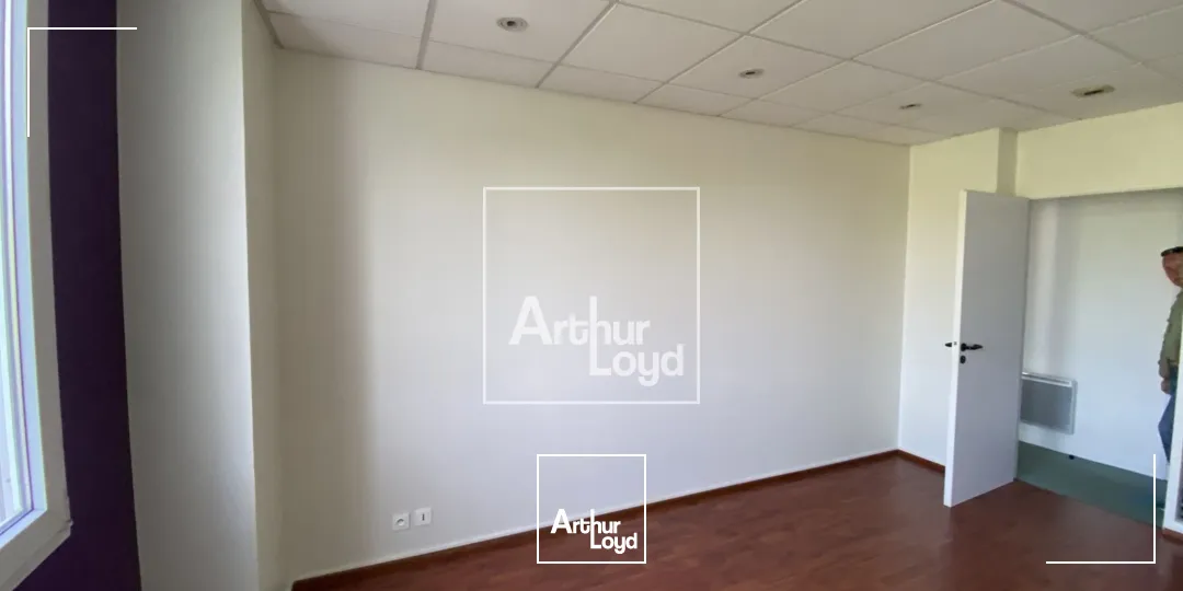 Bureaux - Location - MEYLAN - 38240 - 98.85-98.85 - 7588336