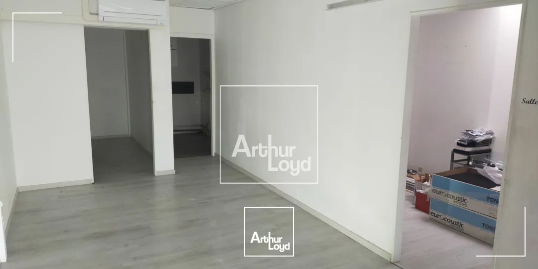 Locaux commerciaux - Location - SASSENAGE - 38360 - 83-83 - 7588442