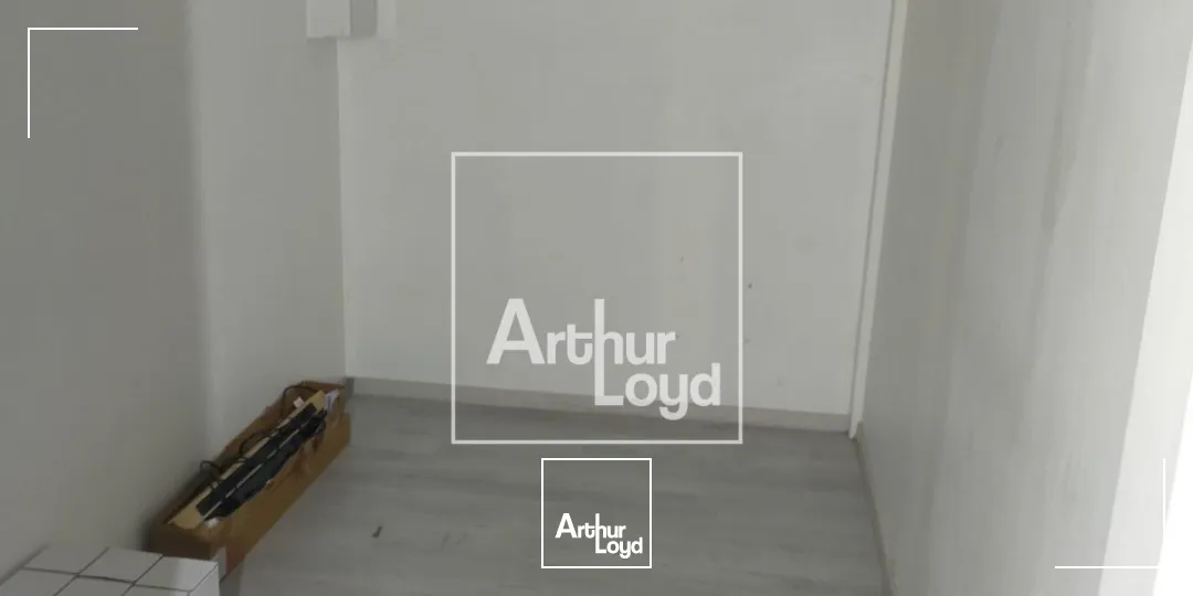 Locaux commerciaux - Location - SASSENAGE - 38360 - 83-83 - 7588446