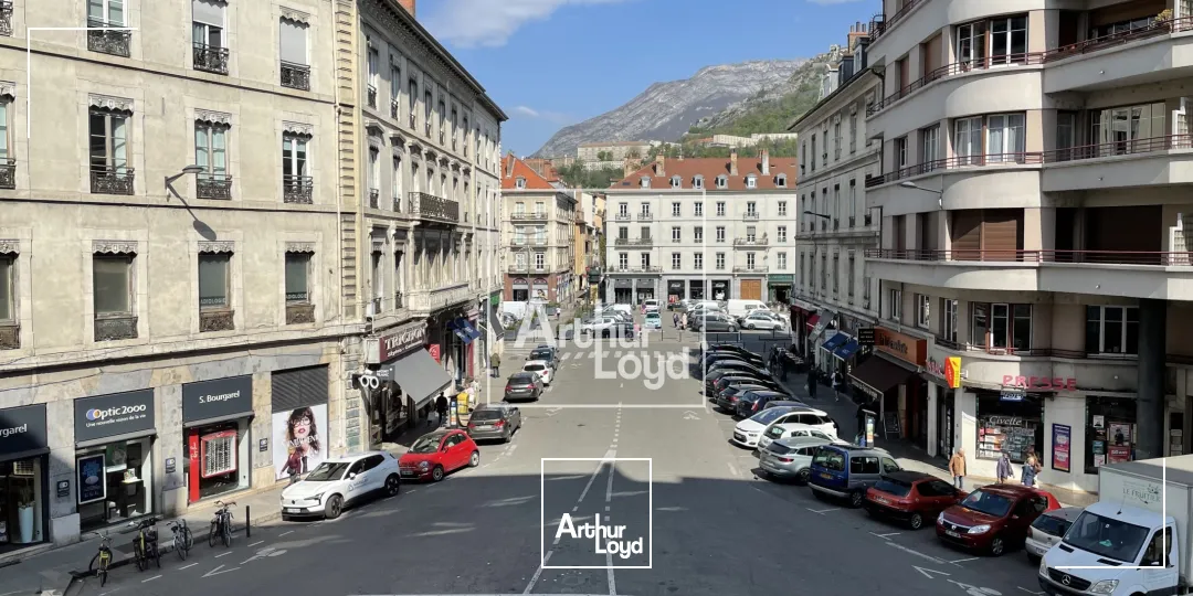 A LOUER - Bureaux 40 m² - GRENOBLE HYPERCENTRE