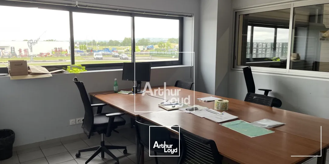 Ténement exceptionnel 22&nbsp;698 m² sur terrain de plus de 10 HA