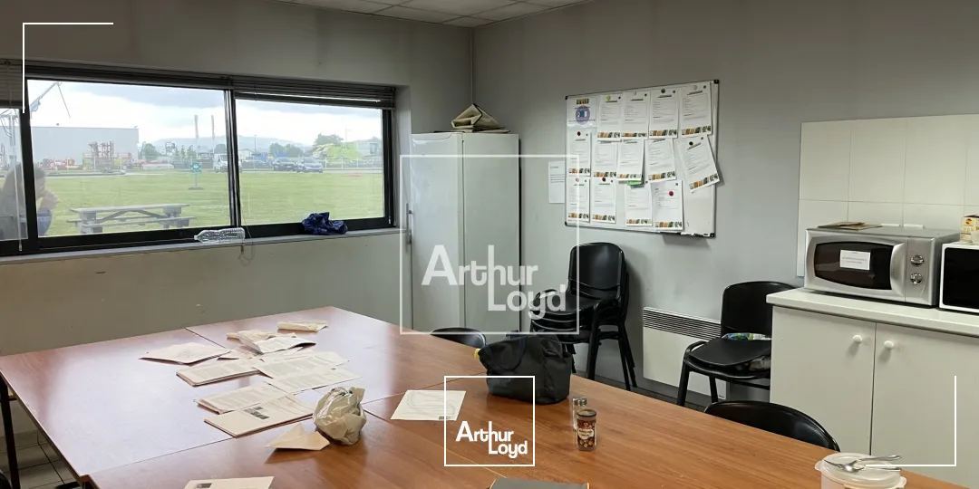 Ténement exceptionnel 22&nbsp;698 m² sur terrain de plus de 10 HA