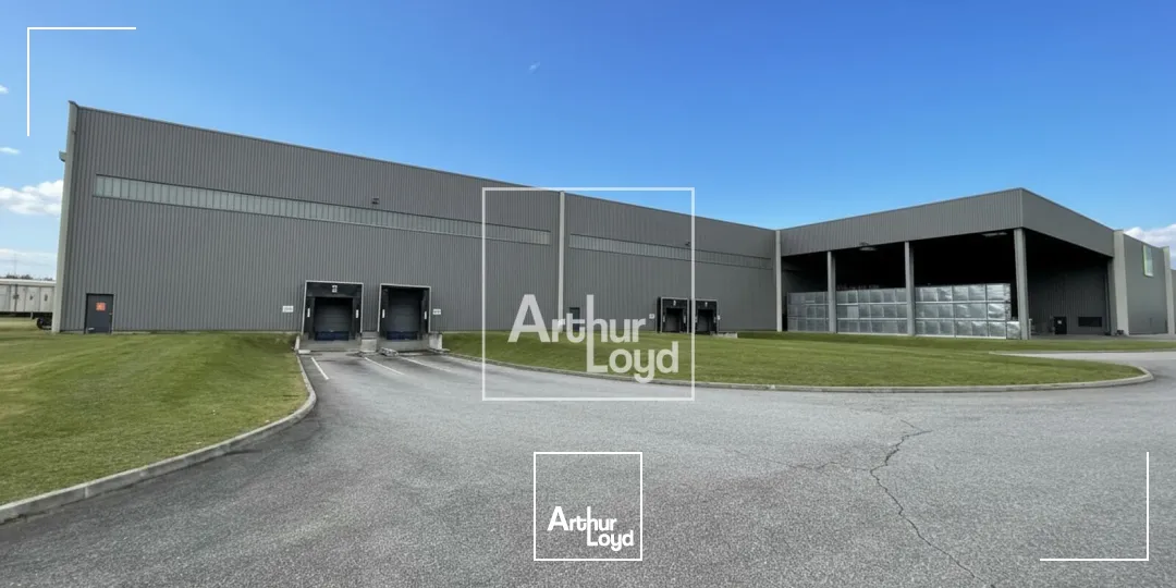 Ténement exceptionnel 22&nbsp;698 m² sur terrain de plus de 10 HA