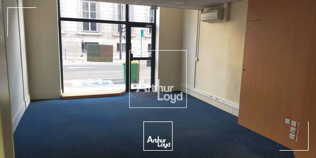 Locaux commerciaux - Vente - GRENOBLE - 38000 - 84-84 - 7588513
