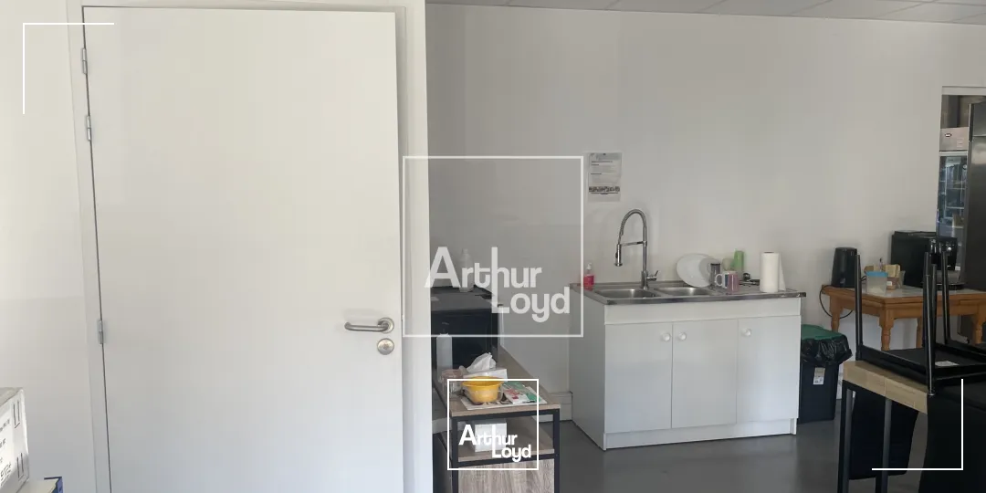 Locaux d'activité & Entrepôts - Location - DOMENE - 38420 - 335.75-335.75 - 7588556