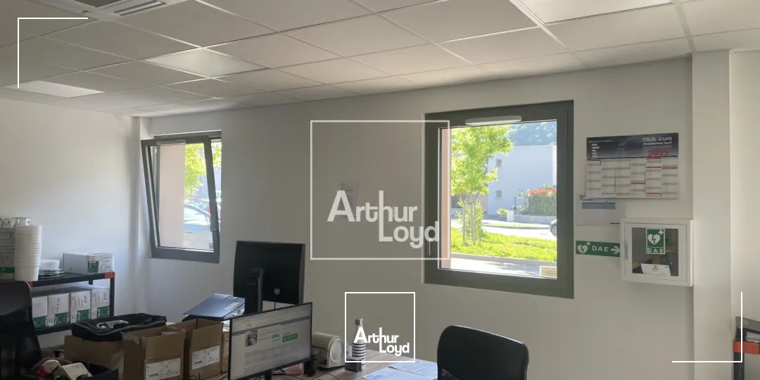 Locaux d'activité & Entrepôts - Location - DOMENE - 38420 - 335.75-335.75 - 7588552