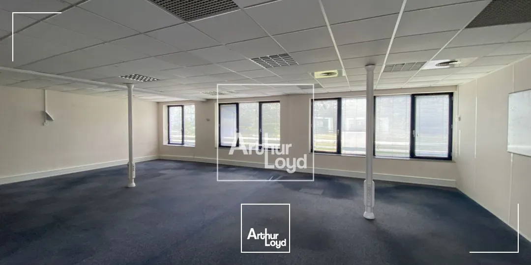 BUREAUX A LOUER 900m² - SECTEUR MAUPRETUIS A MEYLAN