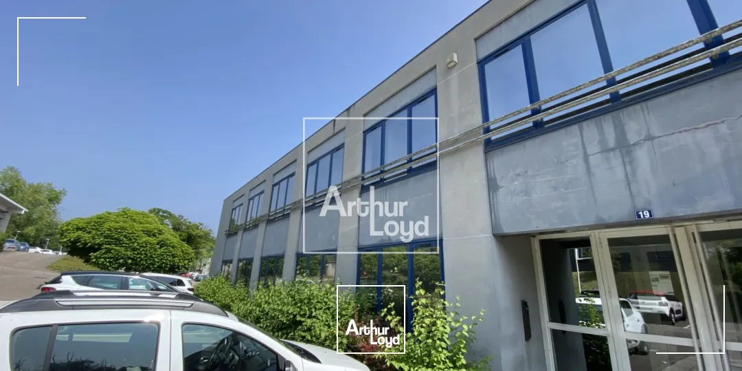 BUREAUX A LOUER 900m² - SECTEUR MAUPRETUIS A MEYLAN
