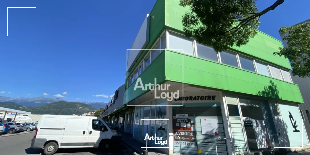 COMMERCE 230 M² A VENDRE - ECHIROLLES 