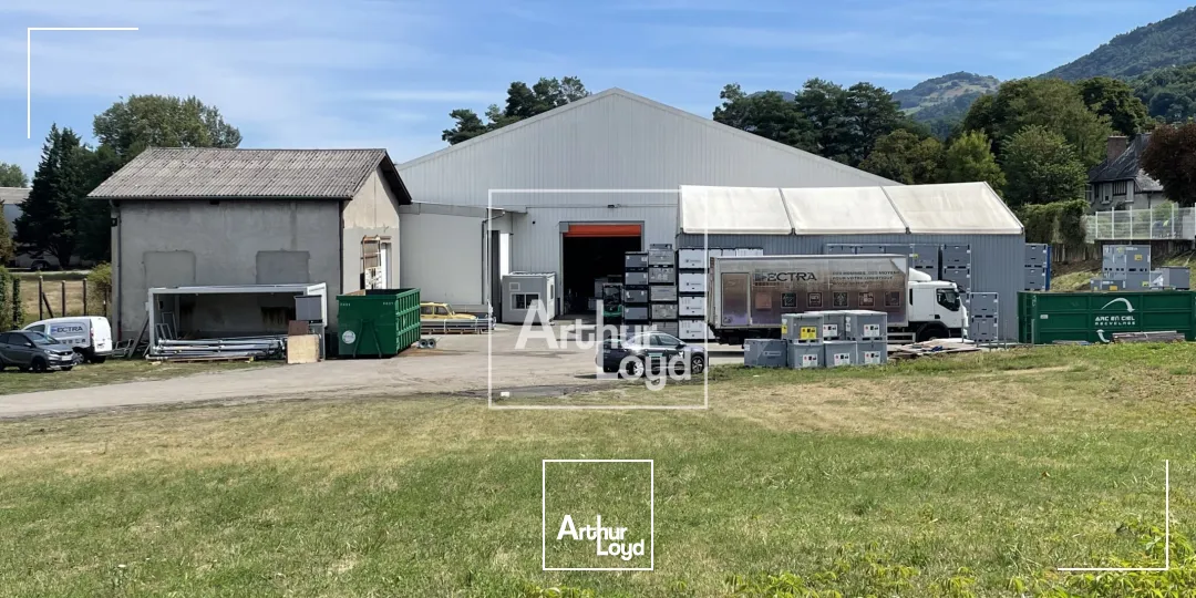 A louer,, à vendre, entrepôt 3220 m2 BRIGNOUD