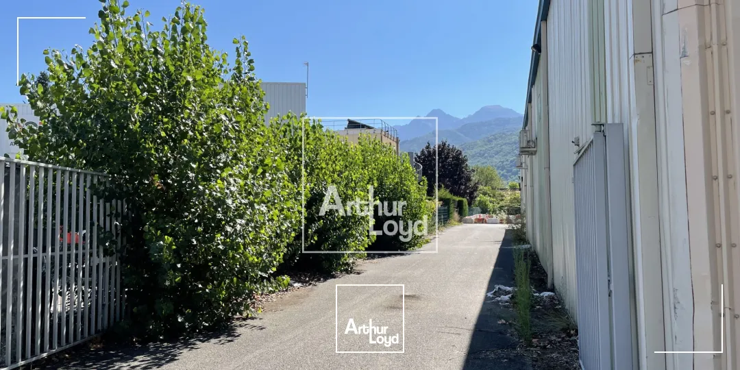 Local d'activité/entrepôt à louer GIERES