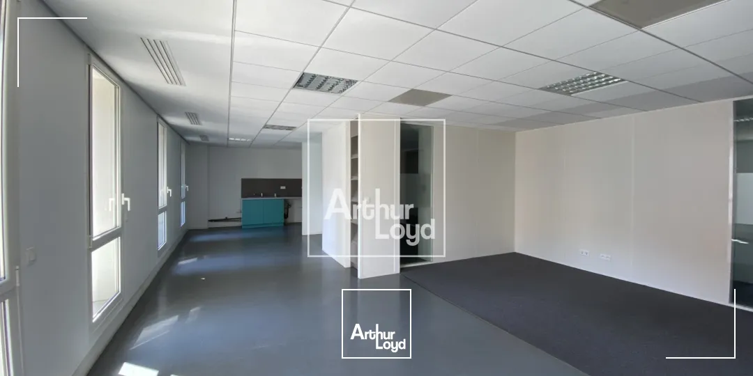 2 BUREAUX A LOUER DE 334 M² - SECTEUR PALAIS DE JUSTICE A GRENOBLE 
