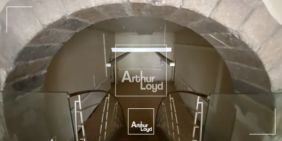 COMMERCE DE 90 m² A LOUER - GRENOBLE CENTRE VILLE