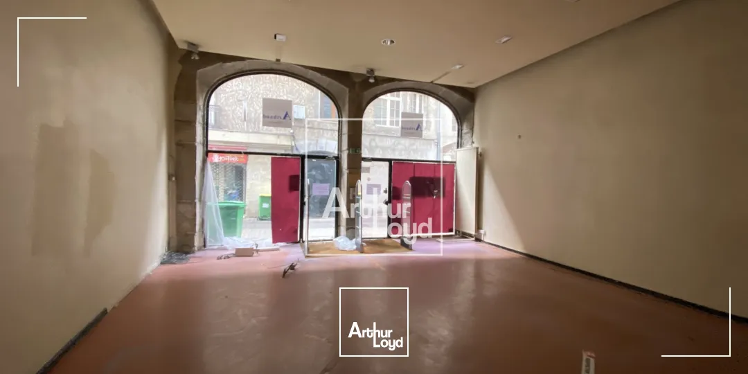 COMMERCE DE 113 m² A LOUER A GRENOBLE CENTRE VILLE 
