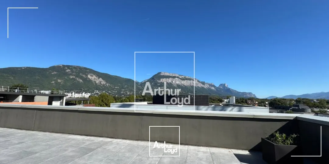 BUREAUX A LOUER 4ème ETAGE - 253 m² - SMH