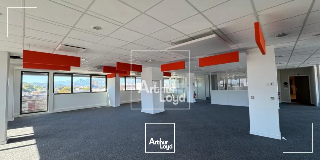 BUREAUX A LOUER 4ème ETAGE - 253 m² - SMH