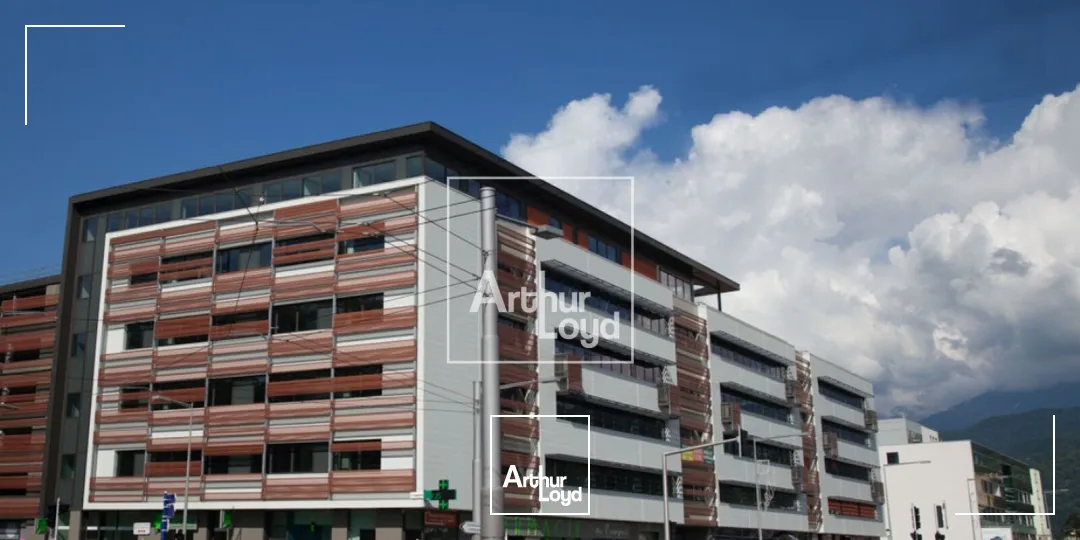 BUREAUX A LOUER 4ème ETAGE - 253 m² - SMH