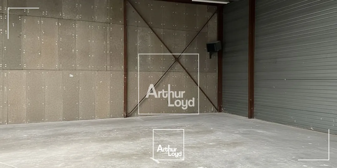 local d'activité - Négoce 347 m² environ