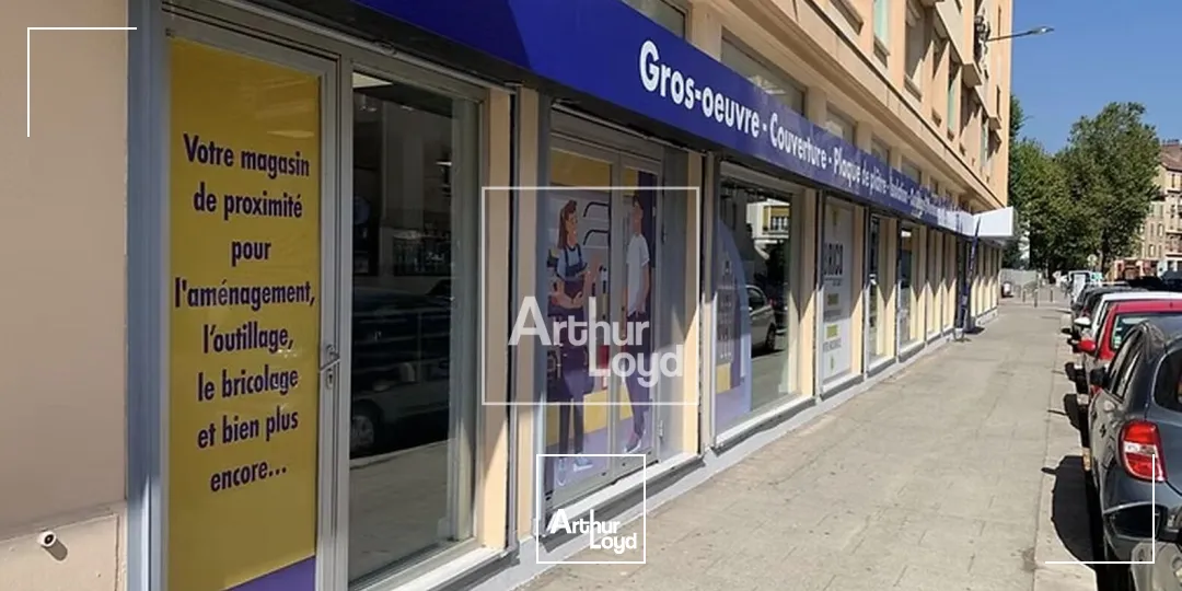 local commercial 698 m² location Grenoble