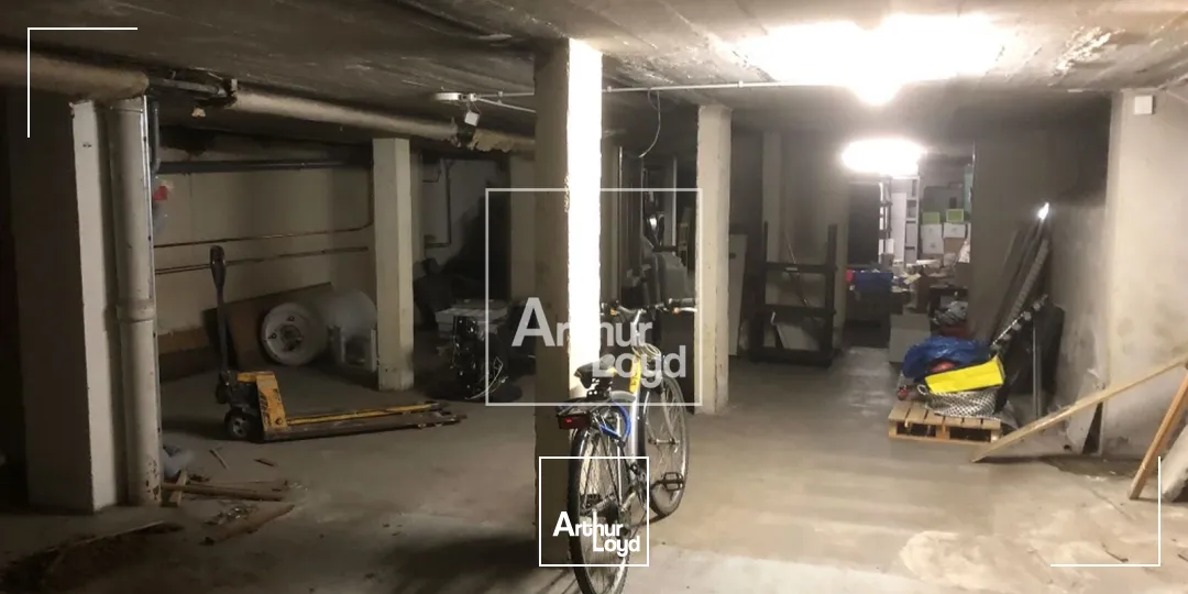 local commercial 698 m² location Grenoble