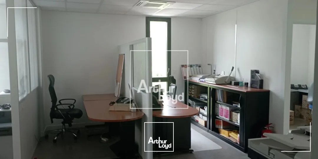 BUREAUX DE STANDING A LOUER A MEYLAN - 151 m²