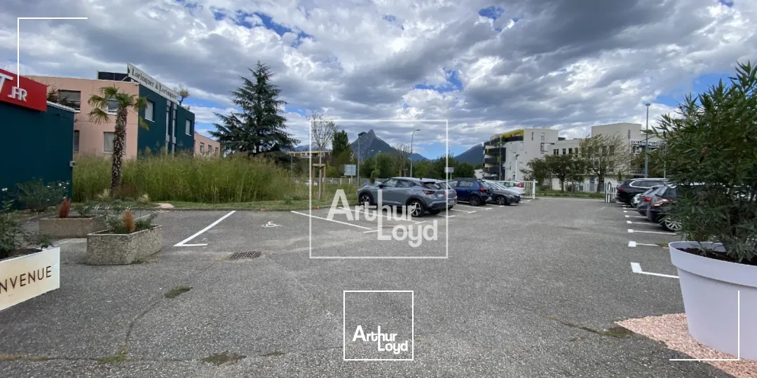 BUREAUX A LOUER 260 M² A SEYSSINET-PARISET 