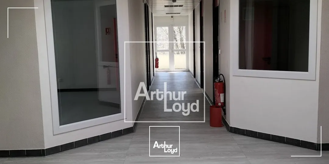 BUREAUX A LOUER MEYLAN INOVALLEE 983m² AVEC PARKING COMPRIS
