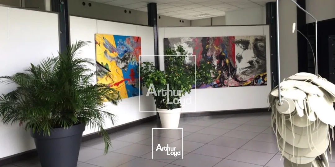 LOCATION DE BUREAUX A ECHIROLLES PARC SUD GALAXIE AVEC PARKINGS 