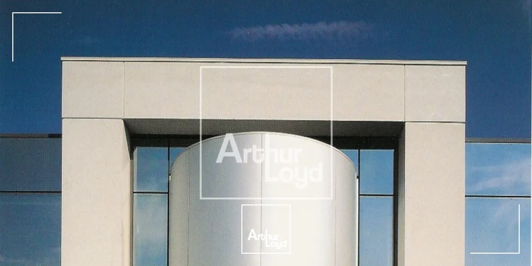 LOCATION DE BUREAUX A ECHIROLLES PARC SUD GALAXIE AVEC PARKINGS 