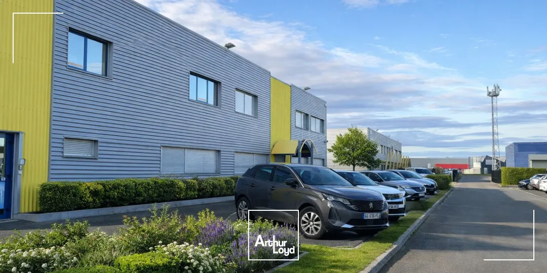 Locaux d'activité & Entrepôts - Location - LA CHAPELLE SAINT MESMIN - 45380 - 383-383 - 7589079