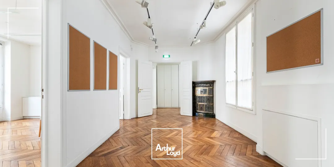 Bureaux à louer à PARIS 75001