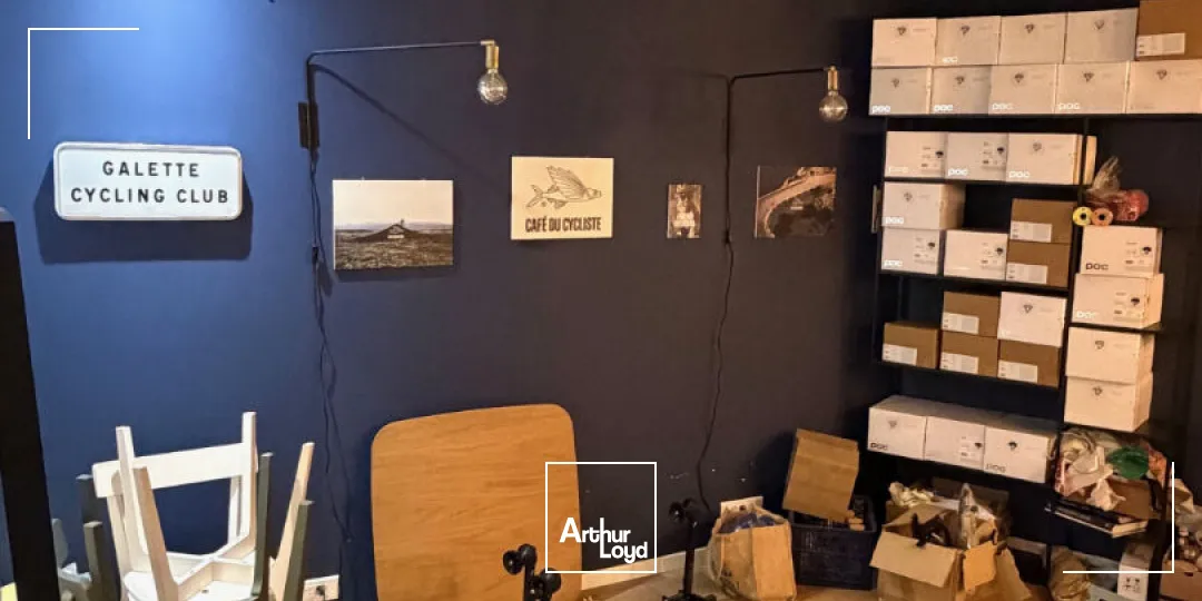 Local commercial d'angle d'environ 109 m² refait à neuf Limoges centre-ville