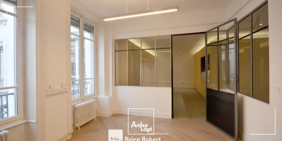 A louer - Bureaux haussmanniens rénovés - Lyon 3ème Préfecture