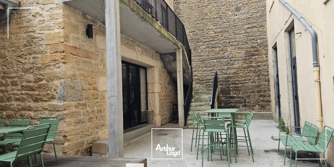 A vendre - Bureaux atypiques avec cour intérieure - Lyon 9ème Valmy