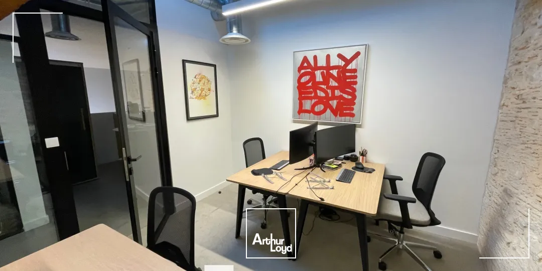 A vendre - Bureaux atypiques avec cour intérieure - Lyon 9ème Valmy