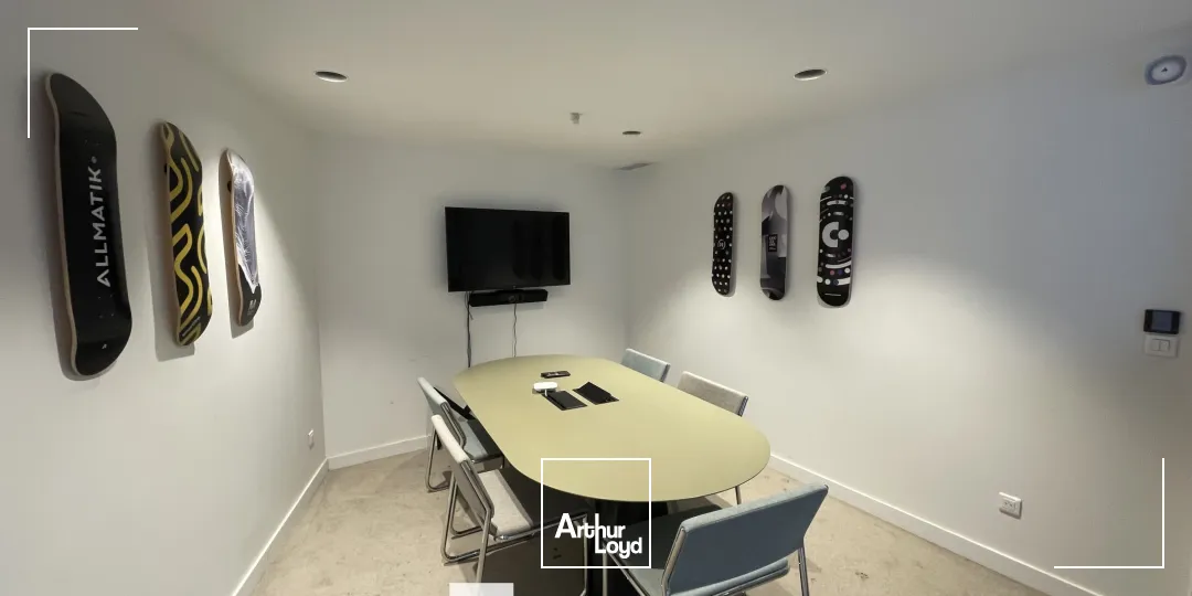 A vendre - Bureaux atypiques avec cour intérieure - Lyon 9ème Valmy