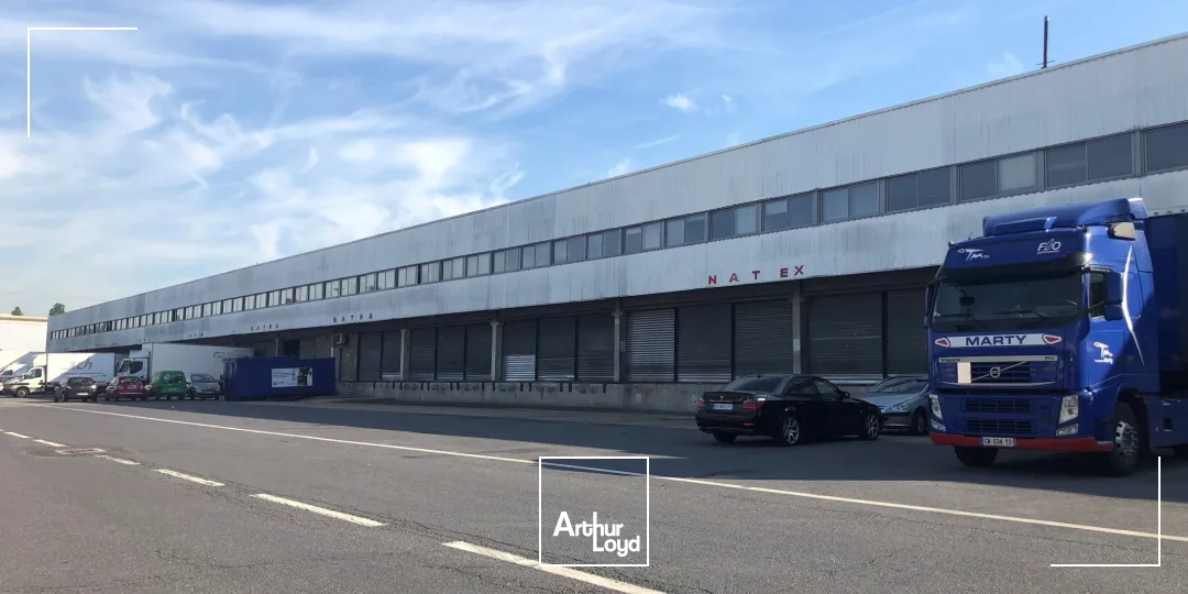 Entrepôts à quai modulables à Garonor - 4756 m² à louer dès 250 m² - Accès direct Paris-CDG - Site sécurisé avec autorisation ICPE 1510 - bail dérogatoire