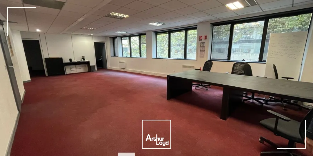 A louer - L'EUROPEEN - Bureaux lumineux - Lyon 3ème Part-Dieu