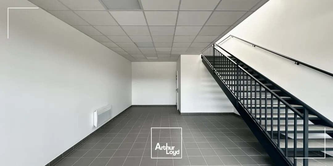 Locaux d'activité & Entrepôts - Vente - ROUSSET - 13790 - 578-578 - 7592778