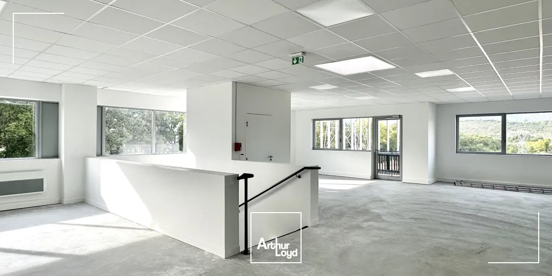 Locaux d'activité & Entrepôts - Vente - ROUSSET - 13790 - 578-578 - 7592784