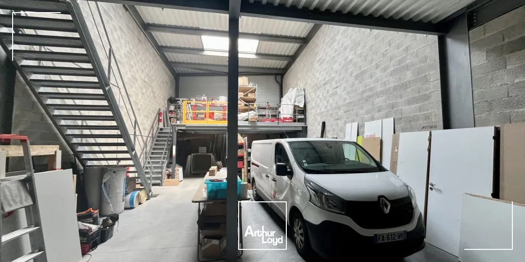 Local d'activites neuf a louer sur la ZAC DES EMPALLIERES a SAINT VICTORET