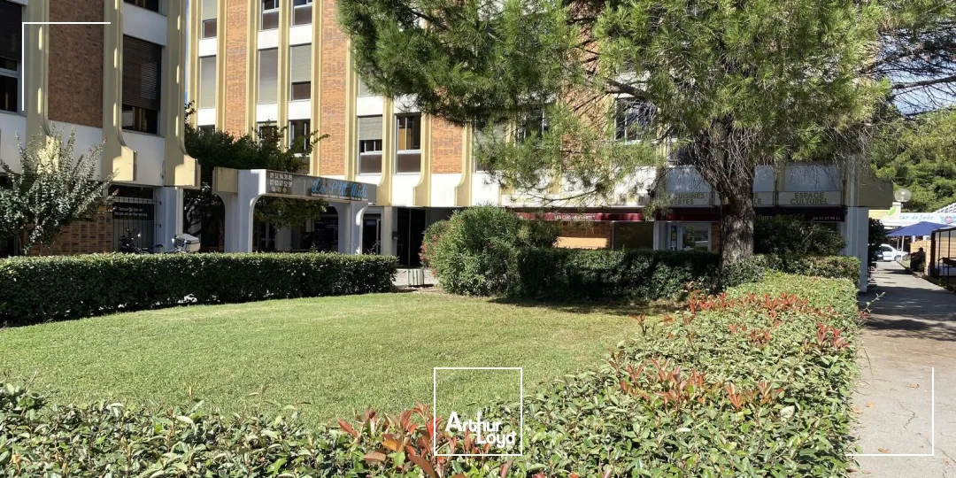 BUREAUX À VENDRE AU COEUR DU PAAP